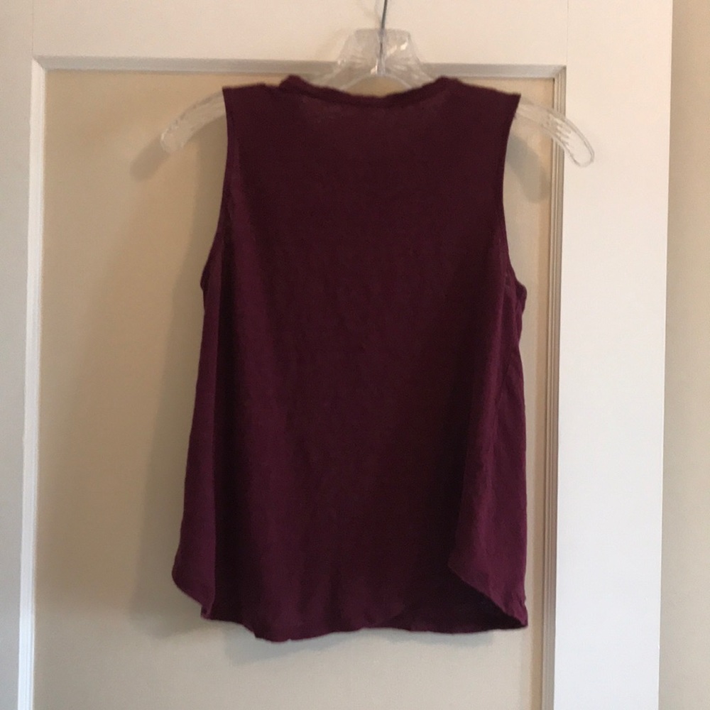 Cropped Tank Top - Picture 3 of 3